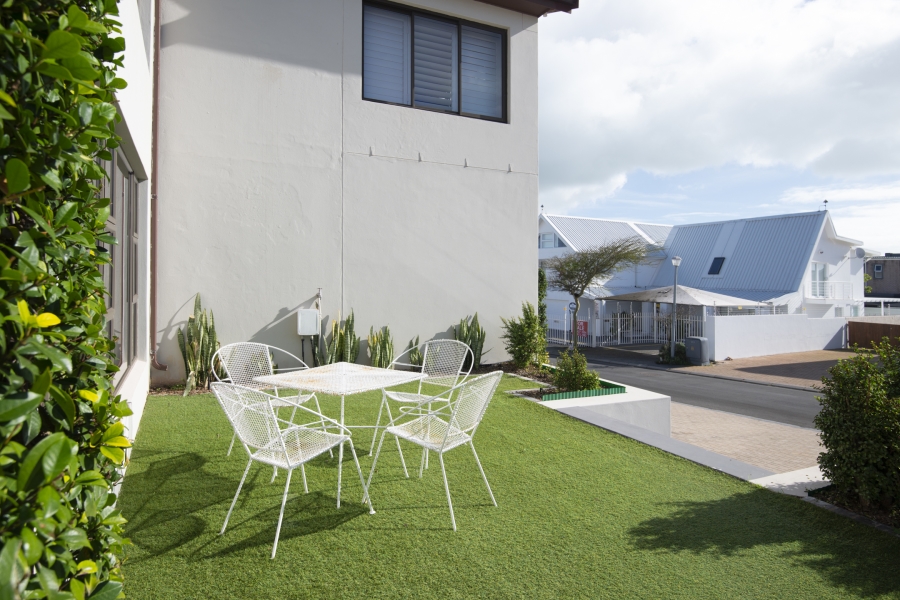 6 Bedroom Property for Sale in Myburgh Park Western Cape